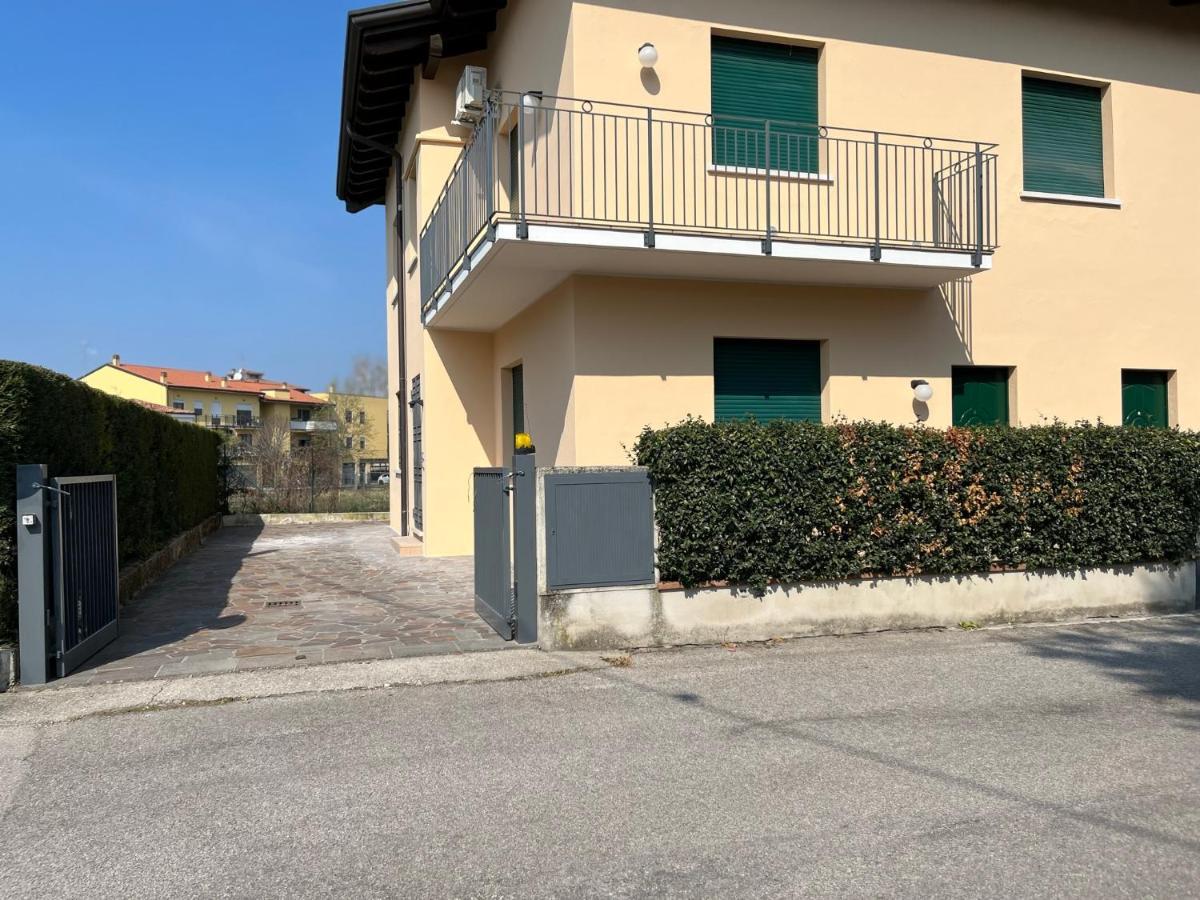 Sebino 11 Apartment Peschiera del Garda Exterior photo