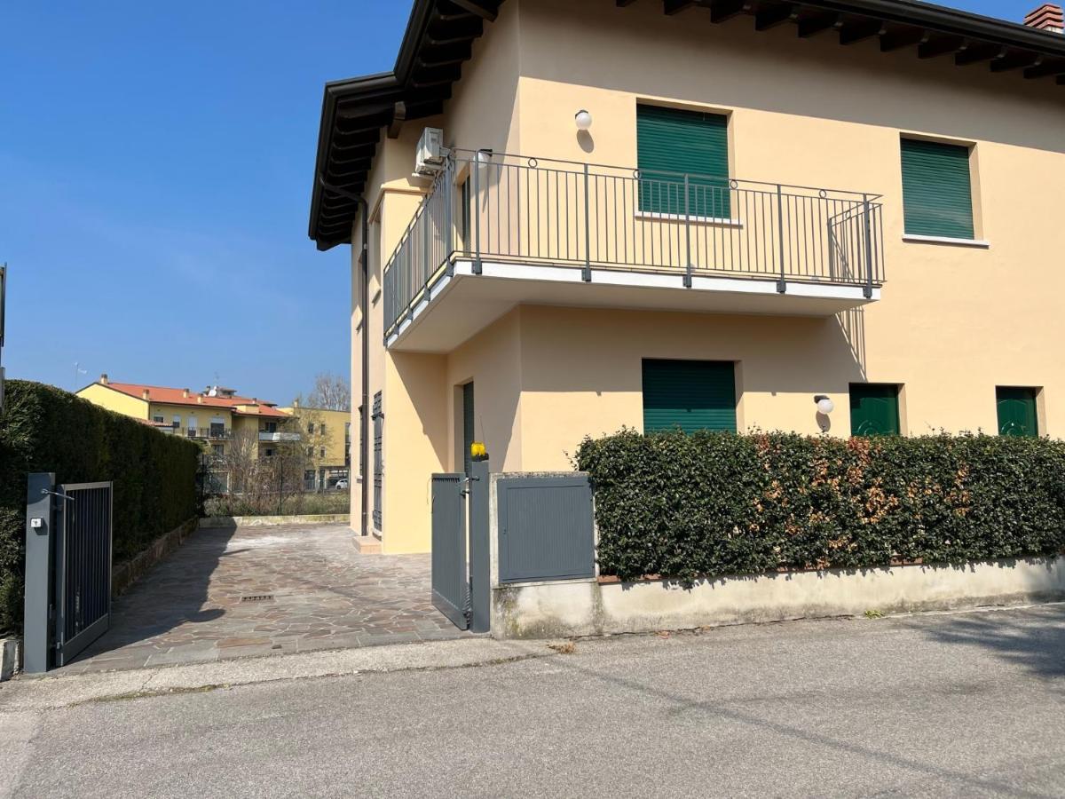 Sebino 11 Apartment Peschiera del Garda Exterior photo